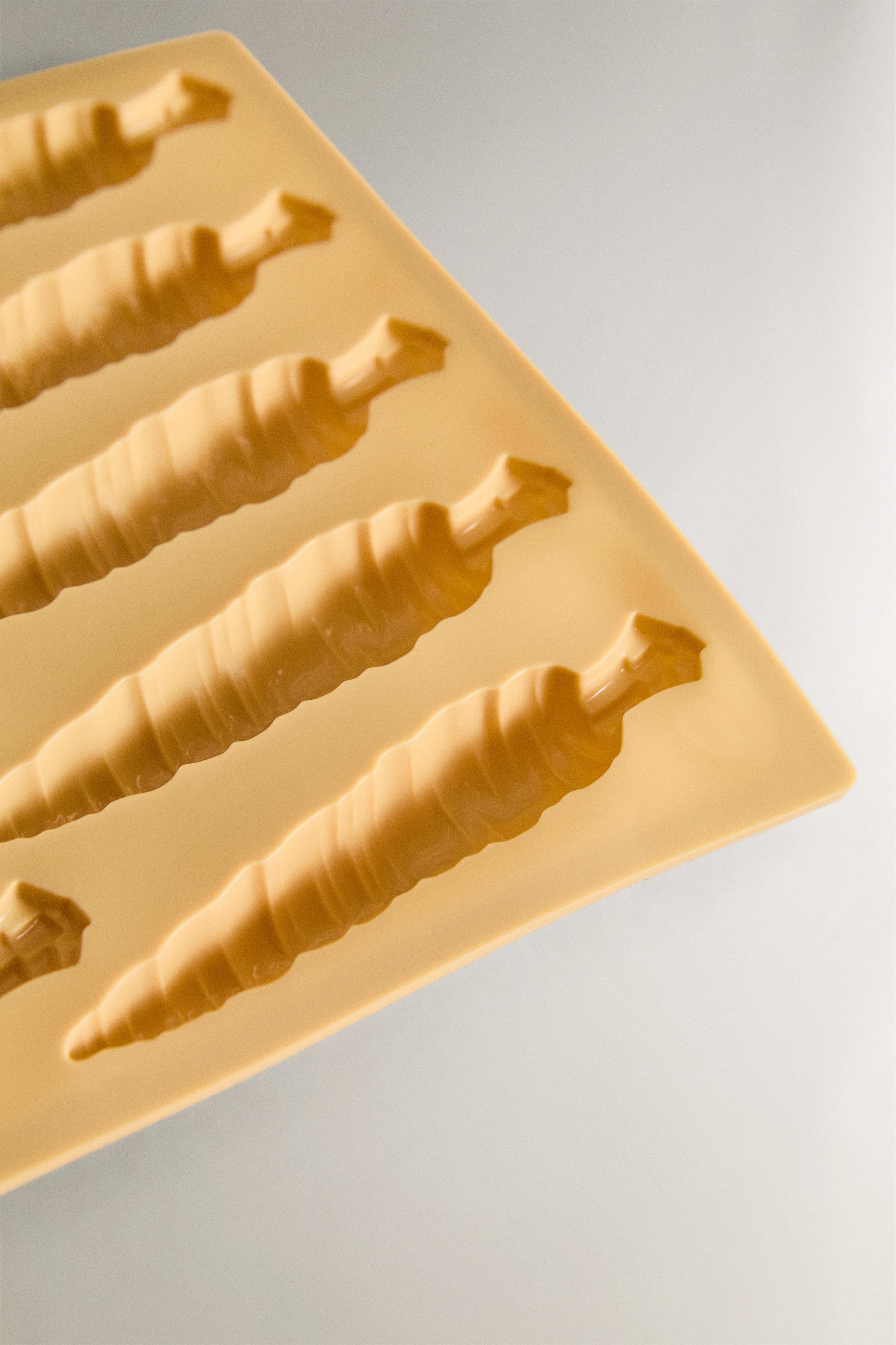 MOULE PÂTISSERIE CAROTTE